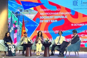 Các diễn giả trao đổi tại sự kiện. (Ảnh: HNV)