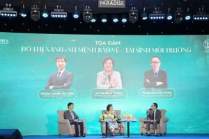 Các chuyên gia trao đổi, thảo luận tại tọa đàm. (Ảnh: PV)
