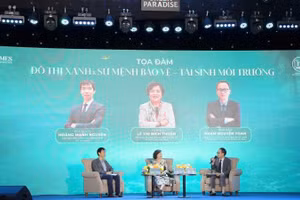 Các chuyên gia trao đổi, thảo luận tại tọa đàm. (Ảnh: PV)