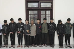 Công an tỉnh Quảng Trị triệu tập 12 đối tượng liên quan đến vụ tai nạn đặc biệt nghiêm trọng làm 5 người thương trong đêm 25/1 (Ảnh: QUANG VĂN)