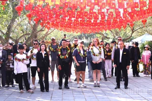 Du khách trong và ngoài nước hào hứng với hành trình khám phá hang động Phong Nha-Kẻ Bàng đầu năm.