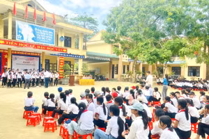 Các trường học tại xã biên giới Trường Sơn, tỉnh Quảng Trị được sắp xếp, tổ chức lại thành Trường phổ thông dân tộc nội trú tiểu học và trung học cơ sở Trường Sơn. (Ảnh: HƯƠNG GIANG)