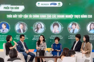 Các diễn giả tại tọa đàm. (Ảnh: HNV)