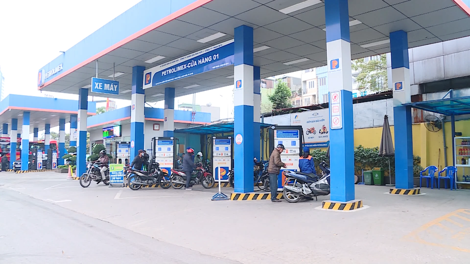 Xăng dầu sẽ được điều chỉnh giá ngay trong ngày khi biến động từ 7% trở lên
