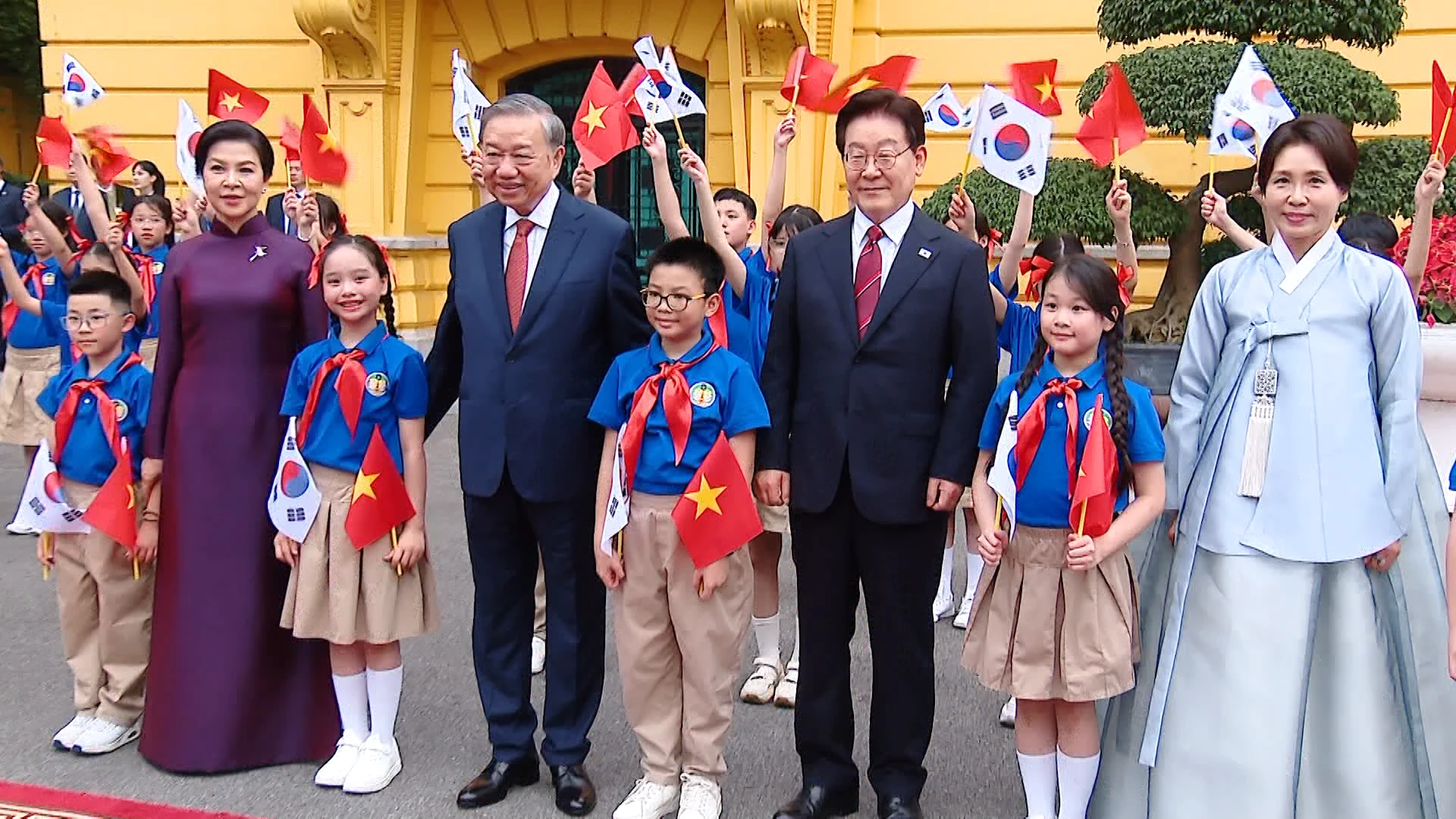 Tổng Bí thư, Chủ tịch nước Tô Lâm chủ trì lễ đón Tổng thống Hàn Quốc tại Hà Nội