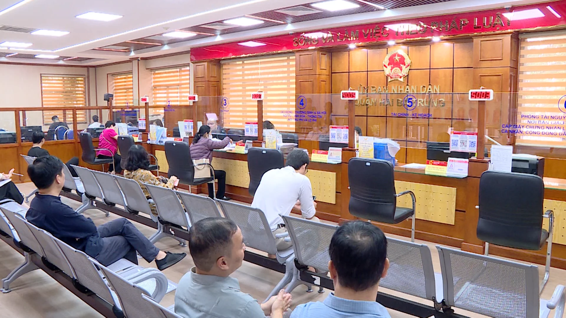 Bộ Nội vụ tháo gỡ khó khăn mô hình chính quyền địa phương hai cấp trong tháng 3/2026