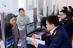 [Video] Hà Nội tiếp nhận thủ tục thuế tại 31 điểm hành chính công