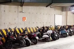 [Video] Bộ Xây dựng yêu cầu hoàn thiện quy chuẩn an toàn cho chung cư có trạm sạc xe điện