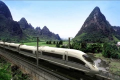 [Video] Phấn đấu khởi công dự án đường sắt tốc độ cao Bắc - Nam vào cuối năm 2026