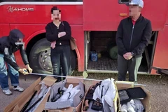 [Video] Phát hiện vụ vận chuyển trái phép các linh kiện lắp ráp súng với số lượng lớn