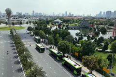 [Video] Hà Nội chính thức triển khai thí điểm vùng phát thải thấp trong Vành đai 1