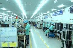 [Video] Bộ Nội vụ sẽ trình Chính phủ phương án tăng lương tối thiểu 7,2% trong tháng 10