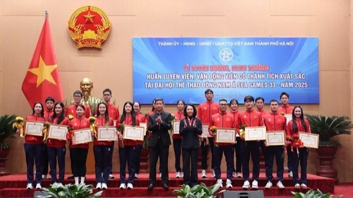 Lễ trao thưởng tổ chức chiều 7/1 tại Hà Nội.