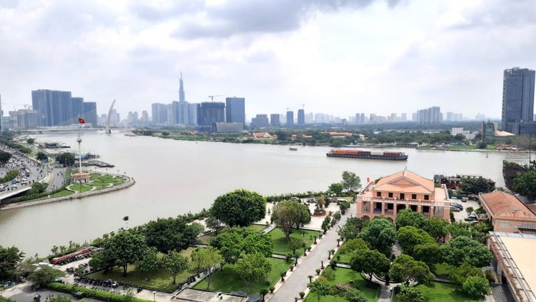 Thành phố Hồ Chí Minh nên đẩy mạnh phát triển giao thông đường thủy để khai thác tiềm năng vốn có. logis-4.jpg