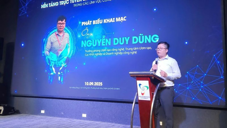 Ông Nguyễn Duy Dũng, Trưởng phòng Ươm tạo công nghệ, Trung tâm Ươm tạo phát biểu tại hội thảo. uom-5.jpg