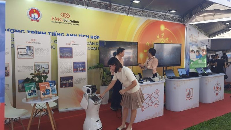 អង្គភាពដែលចូលរួមក្នុងការបង្ហាញផលិតផលនៅឯពិព័រណ៍។ anh-77.jpg