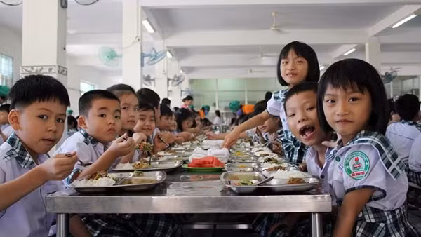 Phát triển toàn diện thể chất, trí tuệ của thế hệ trẻ, tạo nguồn lực cho kỷ nguyên mới.
