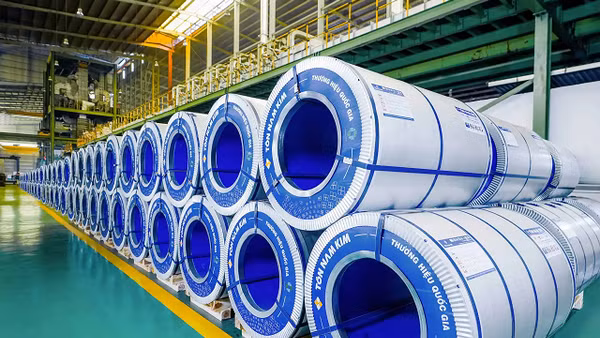 Thép Nam Kim đặt mục tiêu lãi 400 tỷ đồng, tính huy động thêm gần 1.500 tỷ.