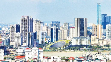 Hà Nội hướng tới chuyển đổi số trong lĩnh vực quy hoạch đô thị nhằm đáp ứng yêu cầu phát triển bền vững và thông minh. Trong ảnh: Một góc thành phố Hà Nội. (Ảnh SƠN TÙNG)