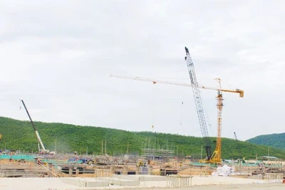 Trên công trường xây dựng Trung tâm điện lực Quảng Trạch.