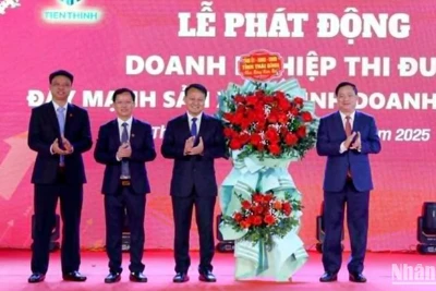 Lễ phát động doanh nghiệp thi đua đẩy mạnh sản xuất, kinh doanh được tỉnh Thái Bình tổ chức theo thông lệ đầu năm mới.
