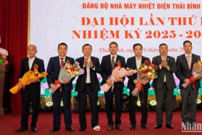 Ra mắt Ban chấp hành Đảng bộ Nhà máy Nhiệt điện Thái Bình 2, nhiệm kỳ 2025-2030.