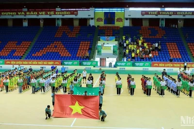 Quang cảnh lễ khai mạc.