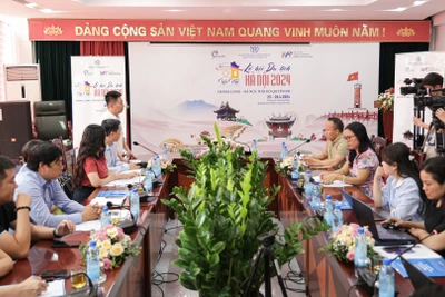 Toàn cảnh hội nghị cung cấp thông tin báo chí.