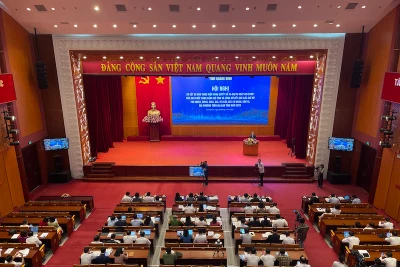 Quang cảnh Hội nghị sơ kết 3 năm thực hiện Nghị quyết số 05-NQ/TU và công bố kết quả Chỉ số xếp hạng của các cơ quan, đơn vị, địa phương năm 2023 của Quảng Ninh.