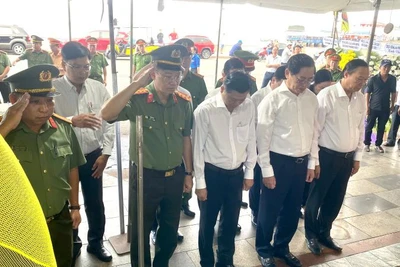 Tỉnh ủy Bà Rịa-Vũng Tàu chia buồn, thăm hỏi, động viên gia đình đồng chí Nguyễn Ngọc Minh Nhật.