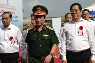 Đại tướng Phan Văn Giang, Bộ trưởng Quốc phòng tham dự Lễ thông xe Dự án thành phần 3 cao tốc Biên Hòa-Vũng Tàu.