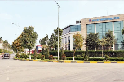 Khu công nghiệp VIGLACERA Yên Mỹ đẩy mạnh đầu tư xây dựng hạ tầng kỹ thuật, tiếp nhận đầu tư trong nước và nước ngoài.