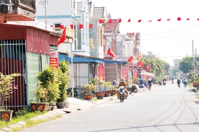 Xã Giao Phong, huyện Giao Thủy là xã đầu tiên đạt chuẩn nông thôn mới kiểu mẫu của tỉnh Nam Định.
