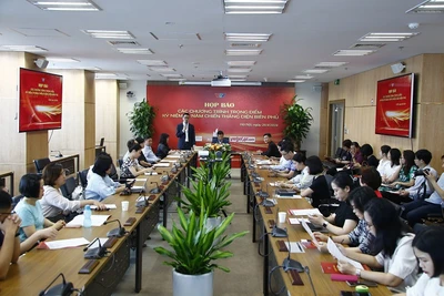 Họp báo giới thiệu các chương trình trọng điểm kỷ niệm 70 năm Chiến thắng Điện Biên Phủ trên VTV. (Ảnh: VTV) 