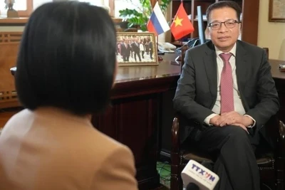 Đại sứ Đặng Minh Khôi trả lời phỏng vấn Thông tấn xã Việt Nam. (Ảnh: Quang Vinh/TTXVN)