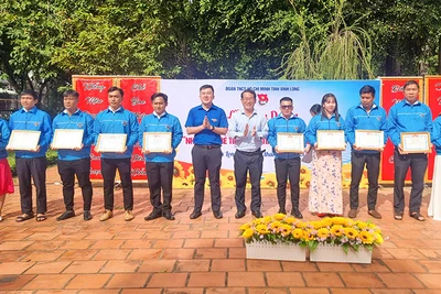 Các nhà giáo trẻ tiêu biểu năm 2024 được tuyên dương.