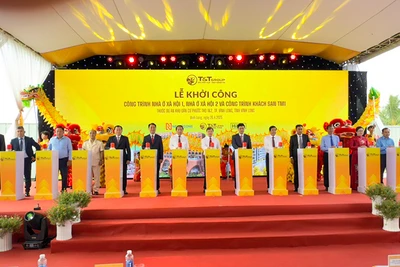 Nghi thức lễ khởi công các công trình nhà ở xã hội và khách sạn. 