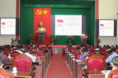 Quang cảnh hội nghị. 