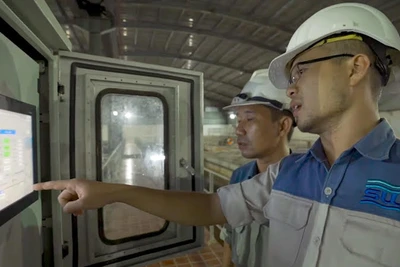 Công ty CP Đầu tư và Kinh doanh Nước sạch Sài Gòn thực hiện công tác bảo trì van 