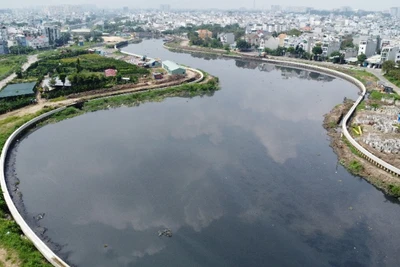 Dự án xây dựng hạ tầng và cải tạo môi trường kênh Tham Lương-Bến Cát-rạch Nước Lên đi qua 7 quận, huyện tại Thành phố Hồ Chí Minh đồng thời kết nối vào tỉnh Bình Dương và Đồng Nai. (Ảnh: THẾ ANH)