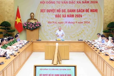 Phiên họp xét duyệt hồ sơ, danh sách đề nghị đặc xá năm 2024.