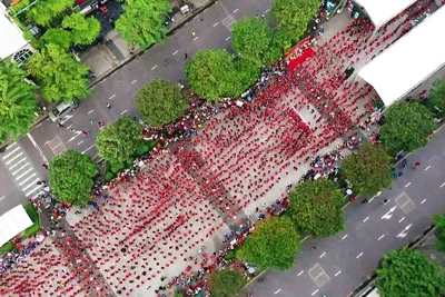 3 nghìn đội viên, thiếu niên, nhi đồng biểu diễn flashmob trên Phố đi bộ Nguyễn Huệ.