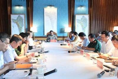 Thủ tướng Phạm Minh Chính làm việc với Ban Thường vụ Tỉnh ủy Kiên Giang và Ban Thường vụ Thành ủy Phú Quốc. 