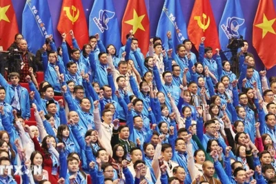 Vận dụng tư tưởng Hồ Chí Minh vào xây dựng và phát triển đội ngũ trí thức trẻ ở Việt Nam đáp ứng yêu cầu Cách mạng công nghiệp 4.0