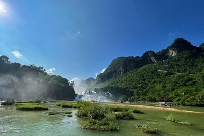 Thác Bản Giốc ở xã Đàm Thủy, huyện Trùng Khánh, được ví như viên ngọc của du lịch Cao Bằng. (Ảnh: Chu Hiệu/TTXVN)