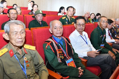 Các đại biểu dự Hội nghị biểu dương người có công với cách mạng tiêu biểu năm 2023 tại thành phố Huế, tỉnh Thừa Thiên Huế. (Ảnh: ĐĂNG KHOA)