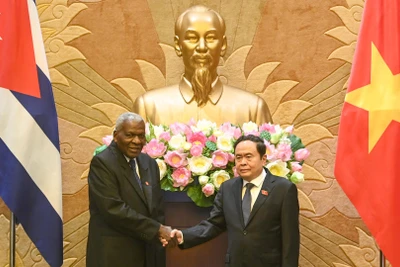 Chủ tịch Quốc hội Trần Thanh Mẫn và Chủ tịch Quốc hội Cuba Esteban Lazo Hernández. (Ảnh: DUY LINH)