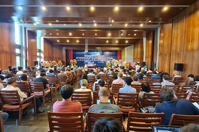 Truyền cảm hứng từ các cửa sổ nhìn ra vũ trụ