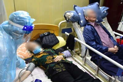 Cục Quản lý Khám, chữa bệnh (Bộ Y tế) yêu cầu tăng cường công tác phát hiện và điều trị bệnh nhân Covid-19.