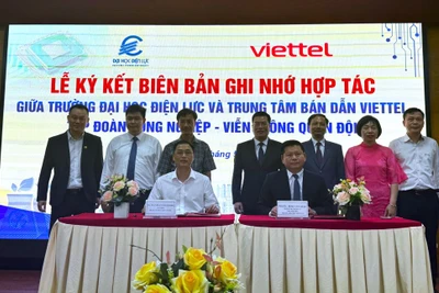 Trường Đại học Điện lực ký kết biên bản ghi nhớ hợp tác đào tạo với nhiều doanh nghiệp công nghệ lớn, thúc đẩy liên kết đào tạo, nghiên cứu và phát triển nhân lực chất lượng cao.